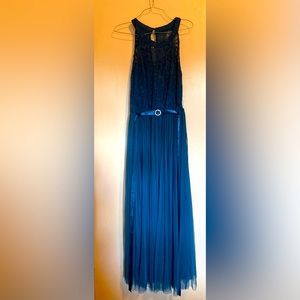 Vila Lynnea Sleeveless Maxi Dress Refurbished Blue. Brand new.